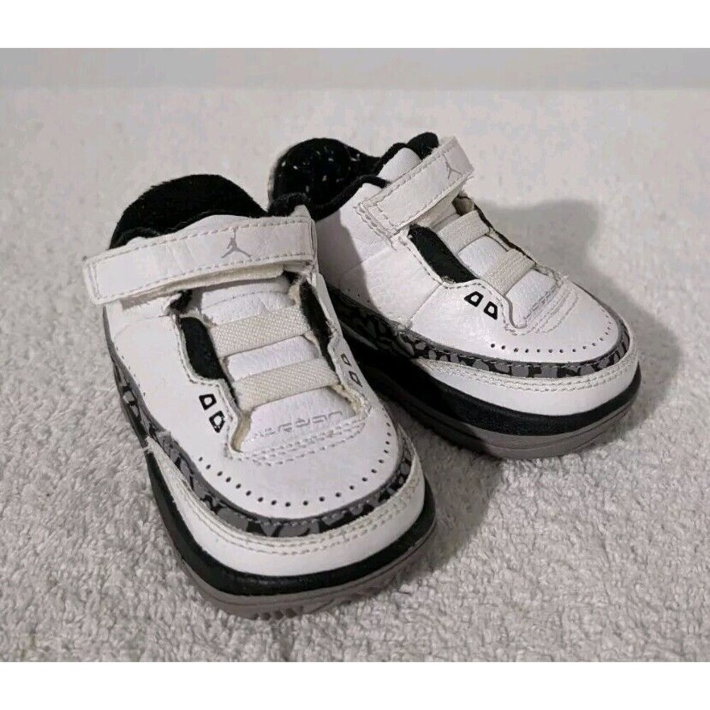 Jordan Shoes 2.5 Team 5/8ths Toddler Sz 3C White